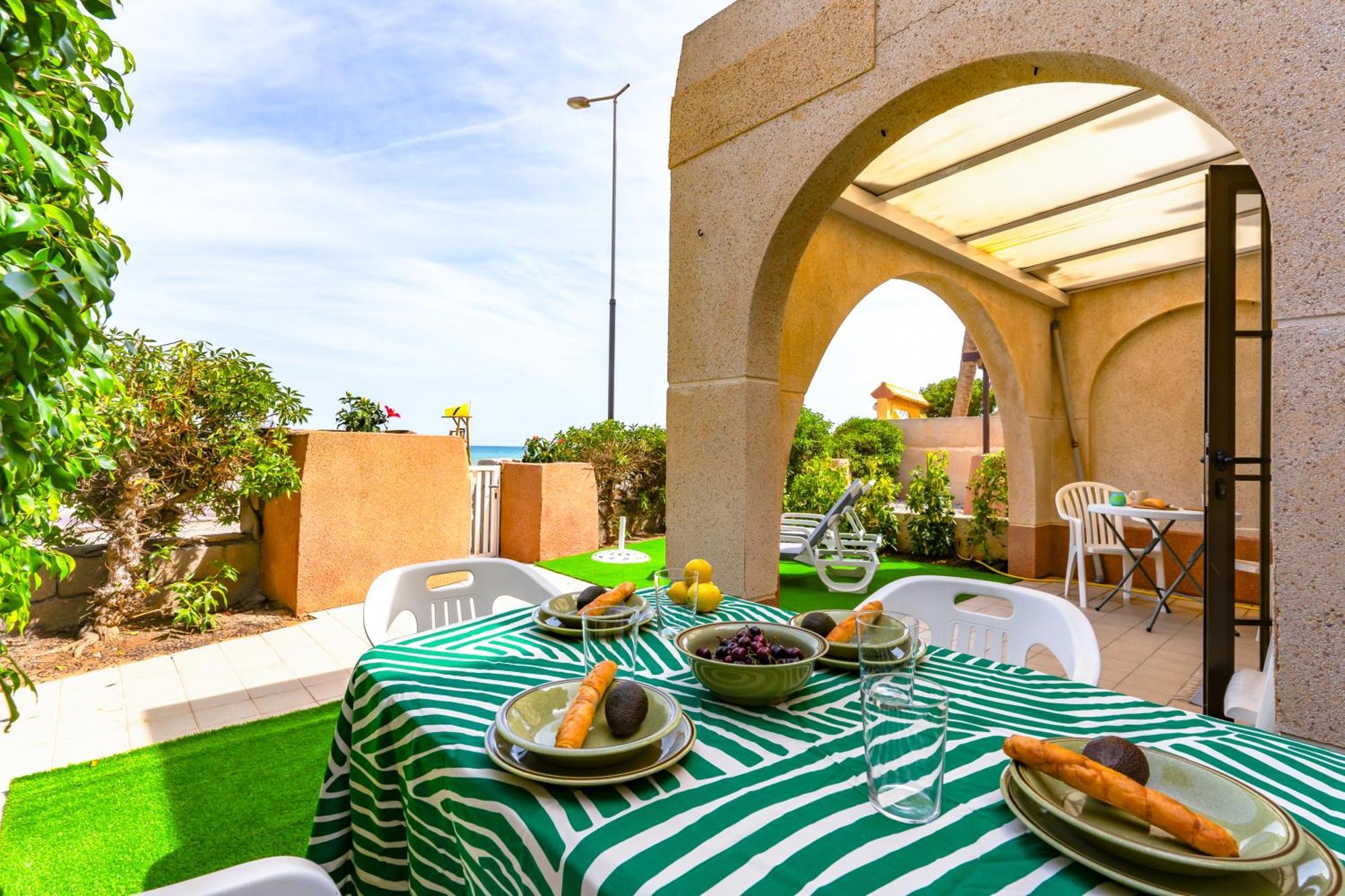 Beachhouse Playa R&R Roquetas de Mar Exterior photo