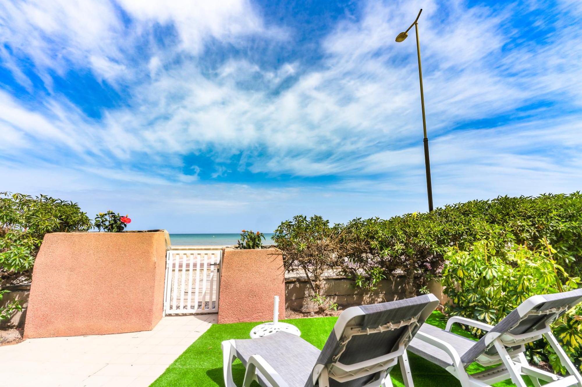 Beachhouse Playa R&R Roquetas de Mar Exterior photo