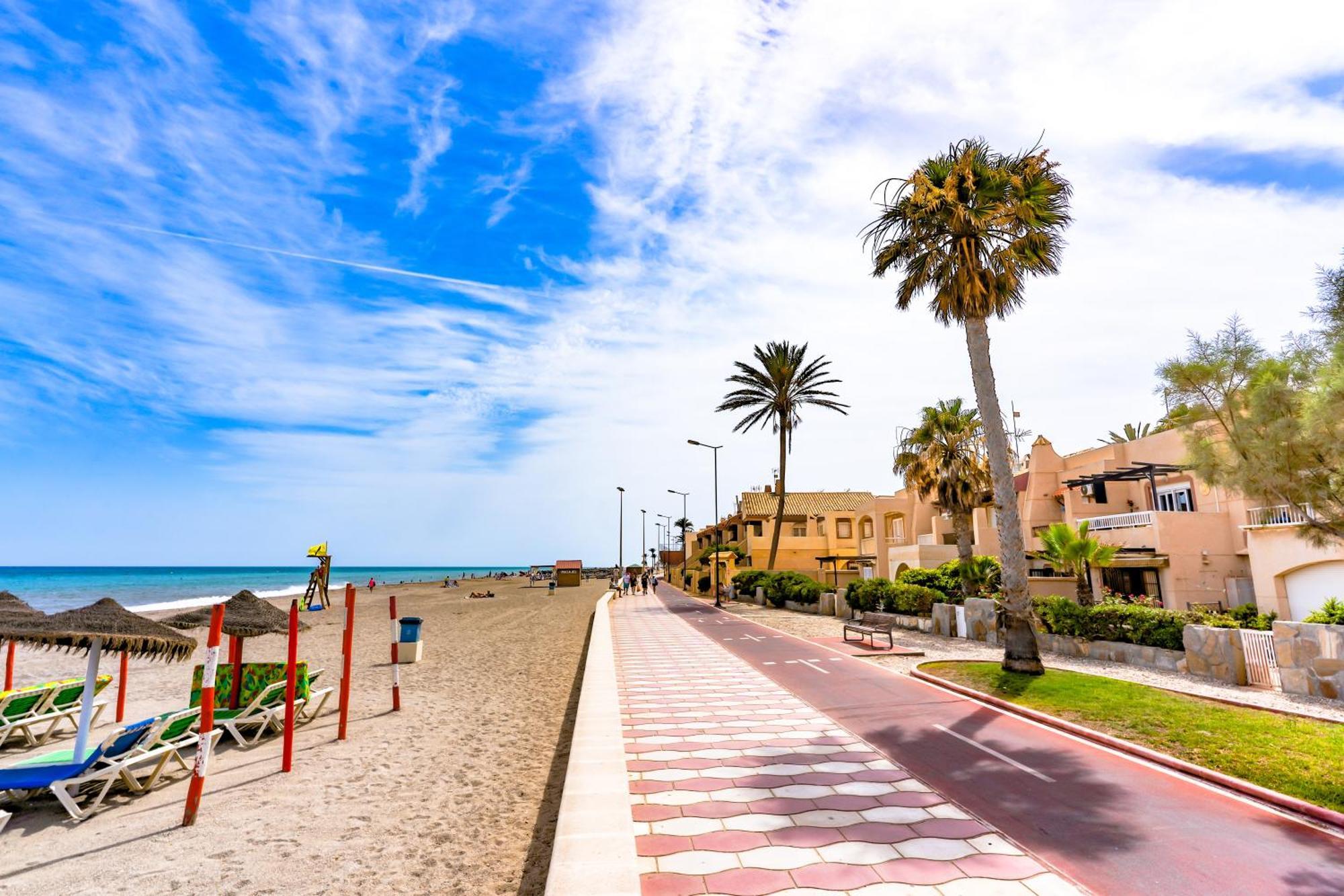 Beachhouse Playa R&R Roquetas de Mar Exterior photo