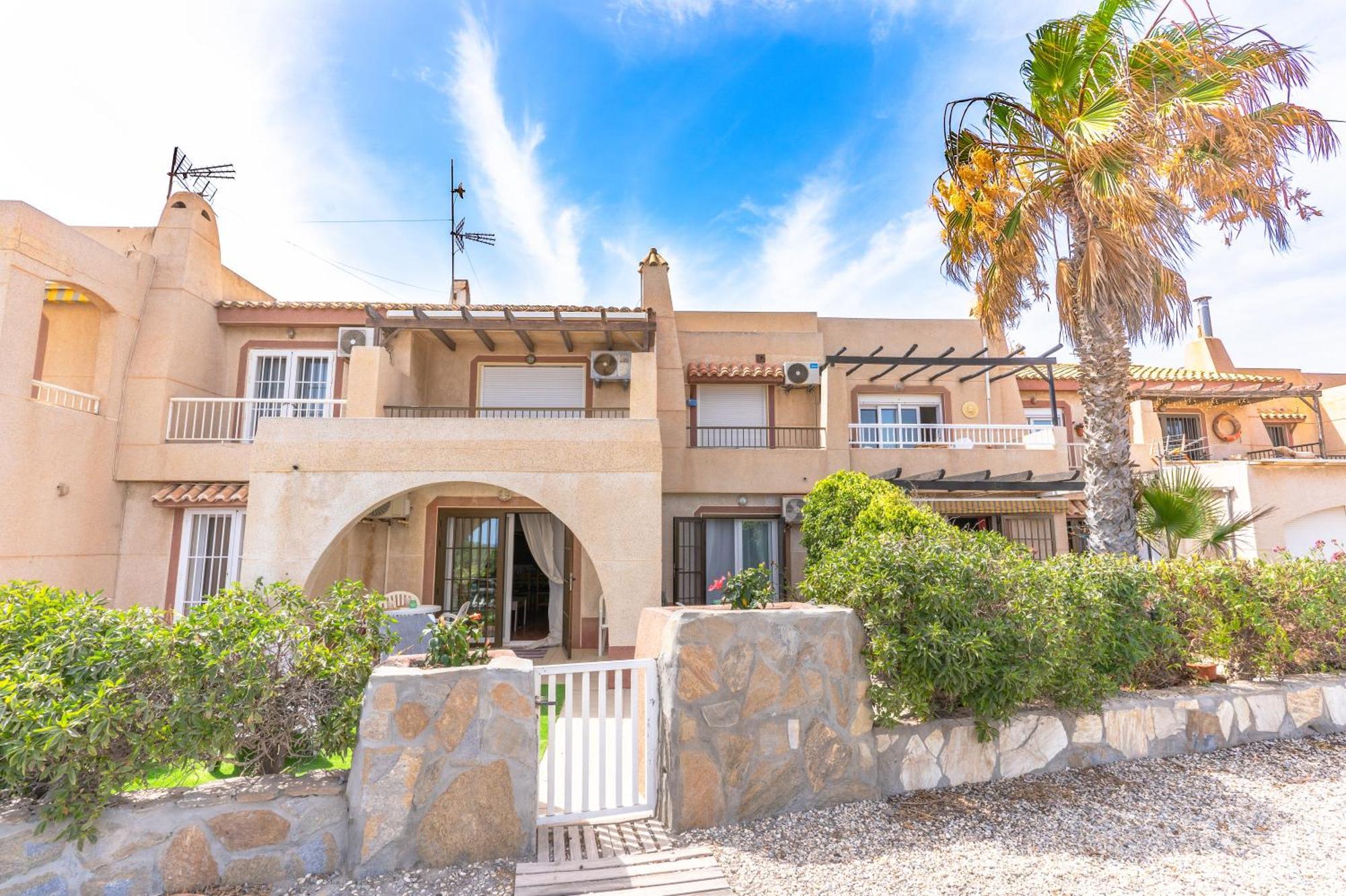 Beachhouse Playa R&R Roquetas de Mar Exterior photo